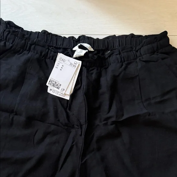 Shorts - Picture 4 of 4